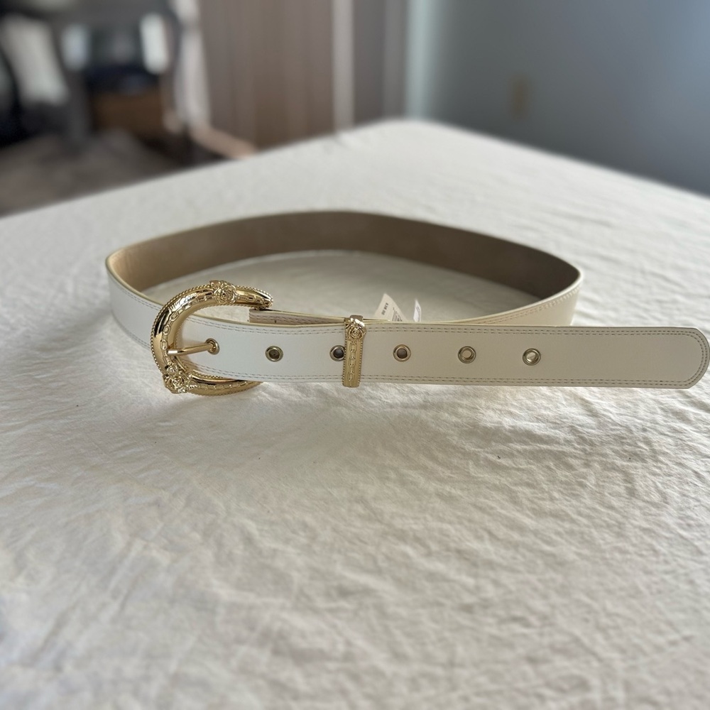 Betsey Johnson White Leather Belt with Gold Buckle Medium